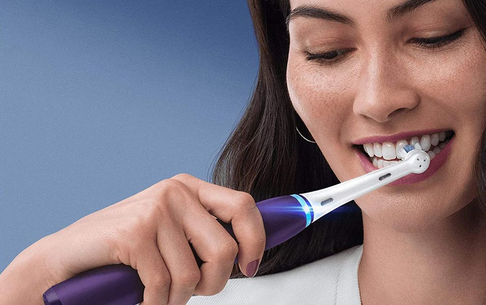 Comment fonctionne une brosse à dents électrique