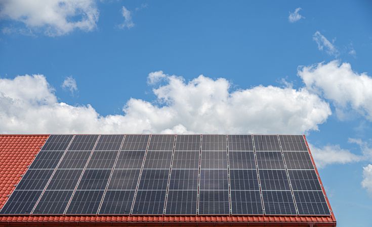 Meilleurs Panneaux Photovoltaïques 2022 : Guide D’achat